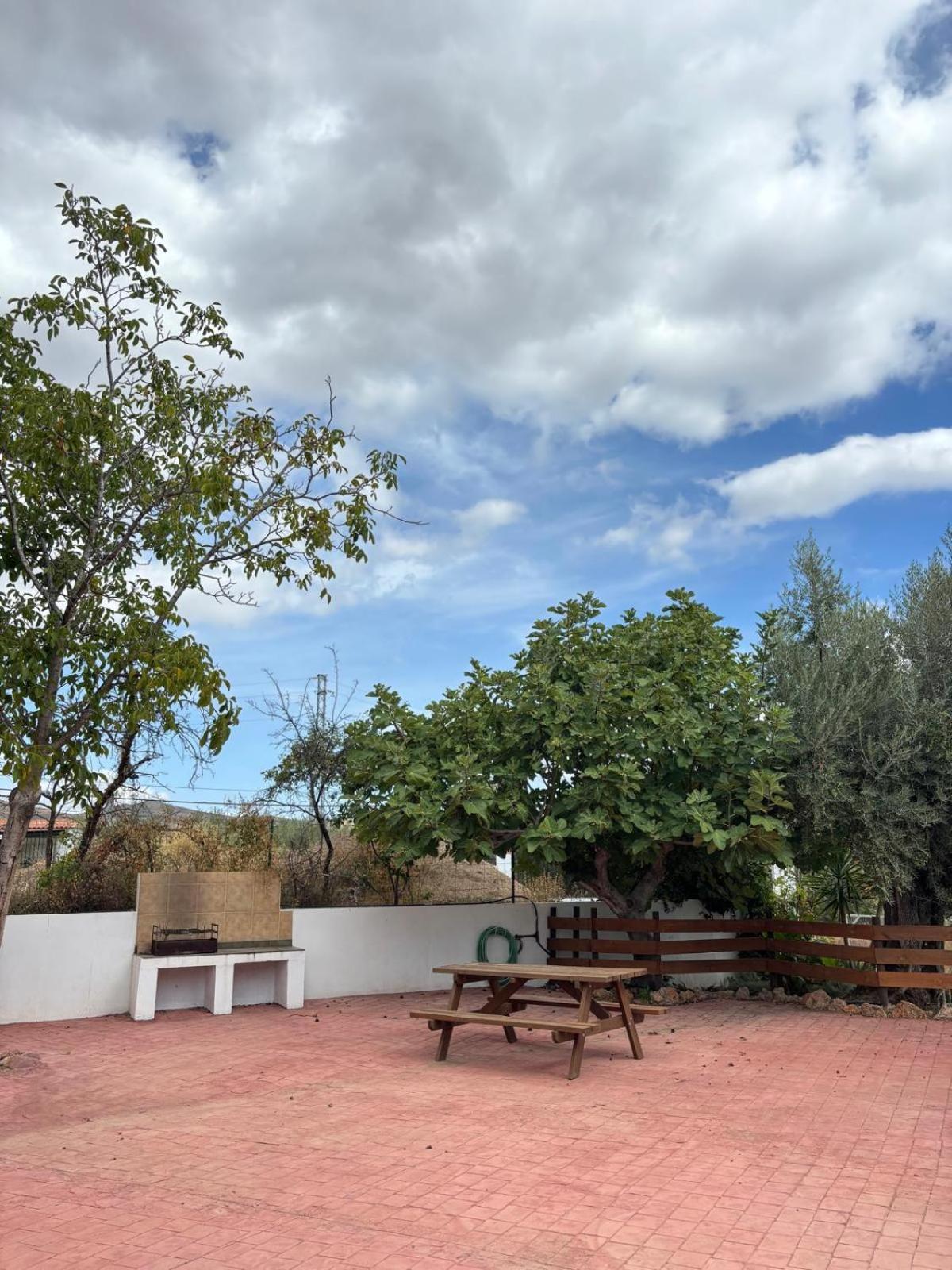 El Domingo En El Valle Fondón Exteriér fotografie