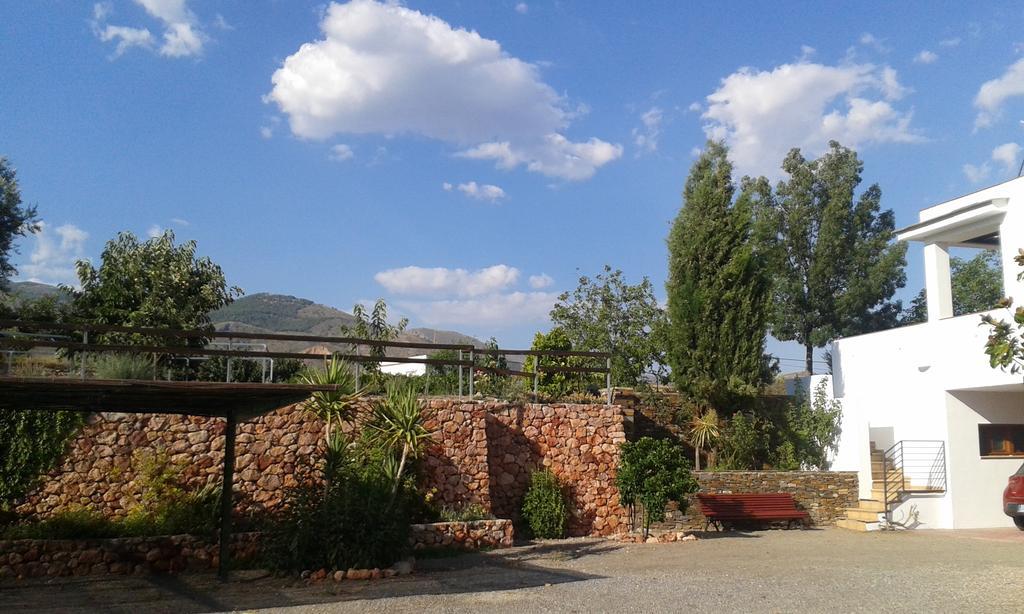 El Domingo En El Valle Fondón Exteriér fotografie
